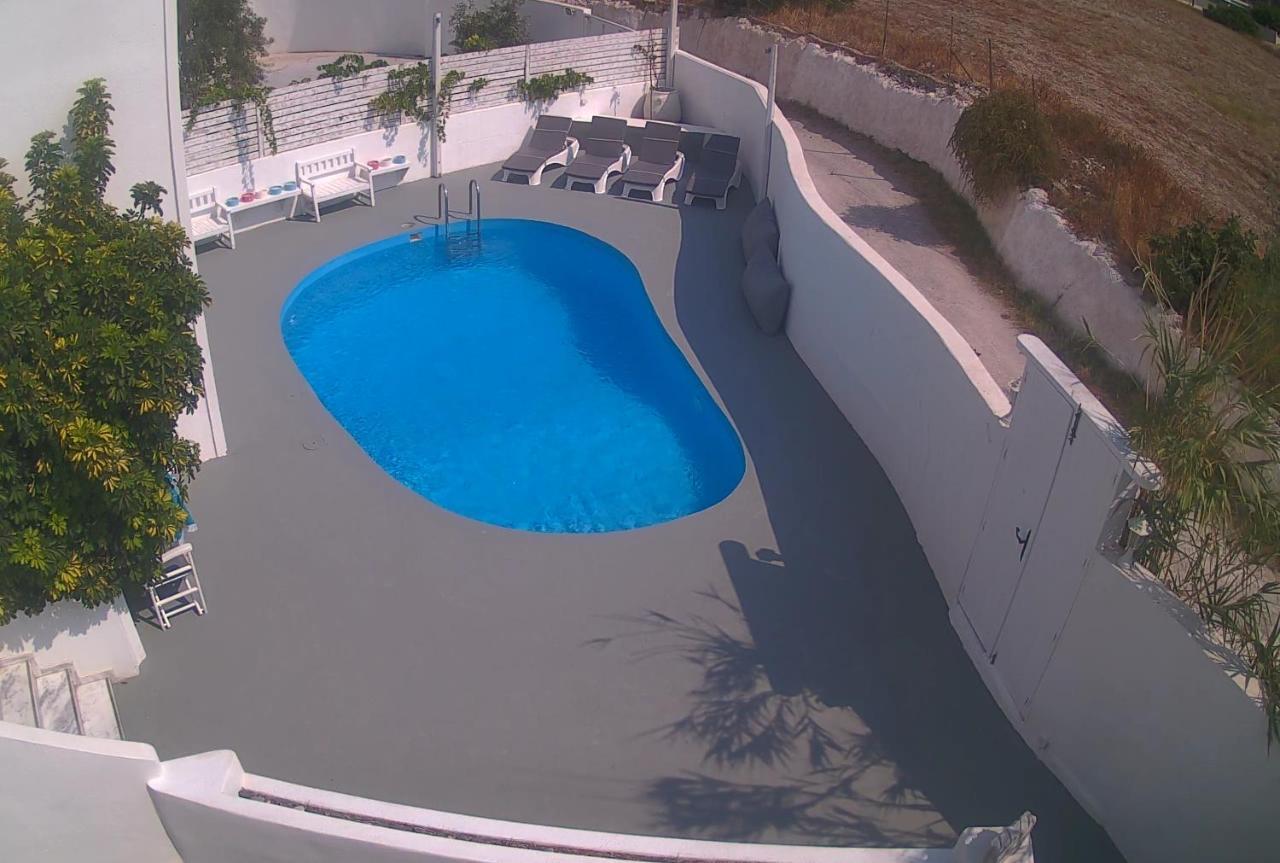 Aparthotel Three Harites Perissa  Exteriér fotografie