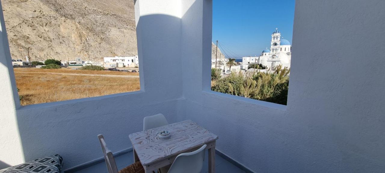 Aparthotel Three Harites Perissa  Exteriér fotografie