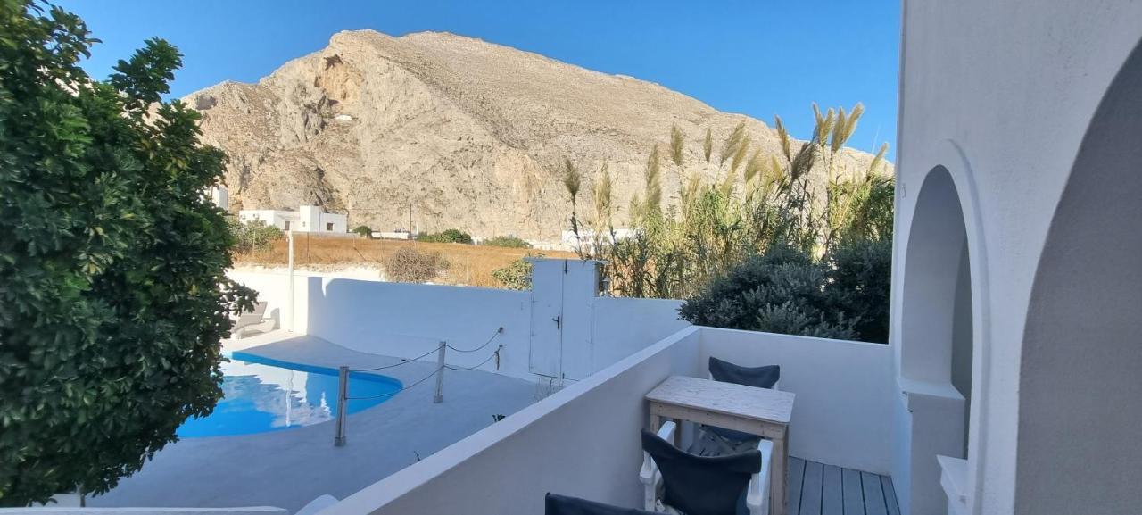 Aparthotel Three Harites Perissa  Exteriér fotografie