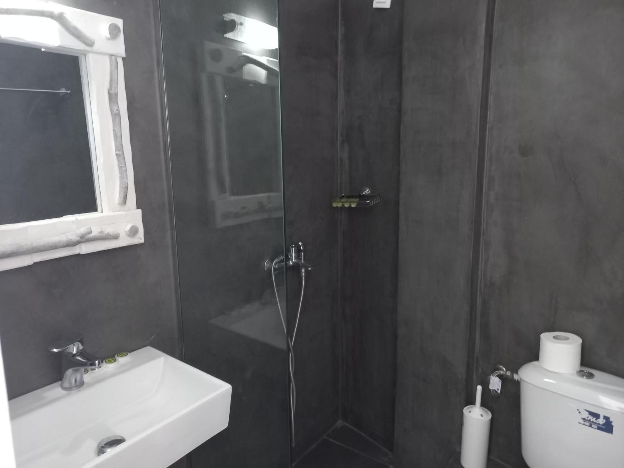 Aparthotel Three Harites Perissa  Pokoj fotografie