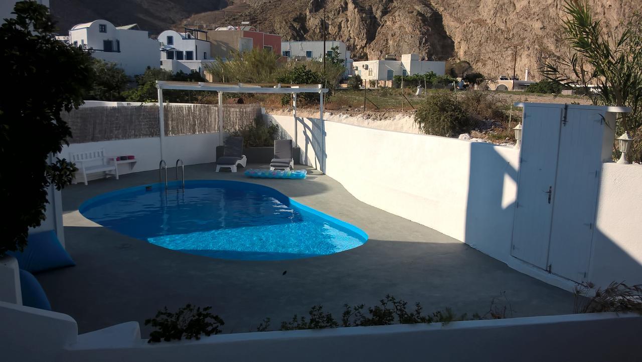 Aparthotel Three Harites Perissa  Exteriér fotografie