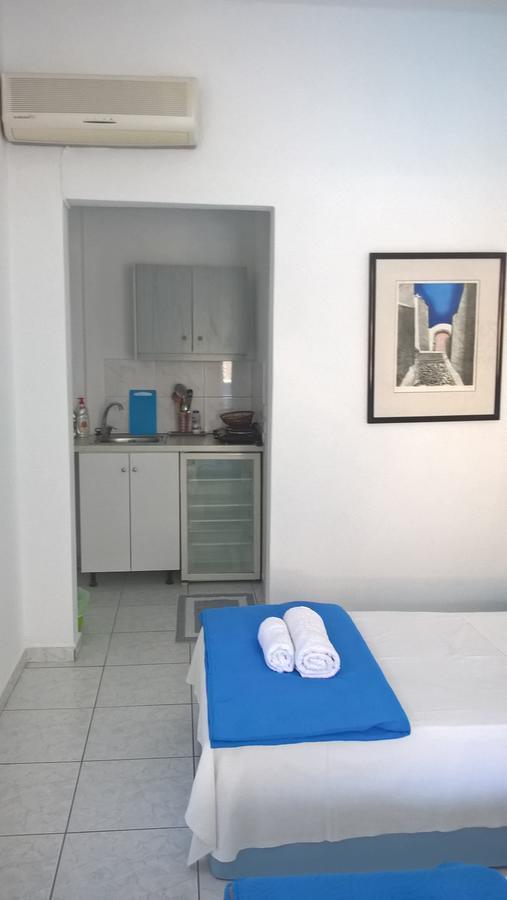 Aparthotel Three Harites Perissa  Exteriér fotografie
